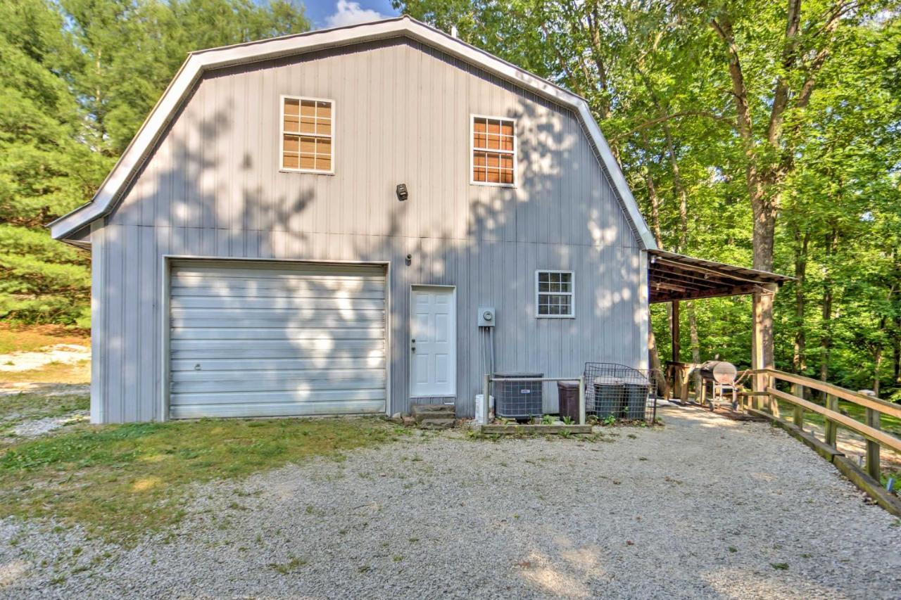 Rustic Taswell Cabin Grill And Walk To Patoka Lake! Exterior photo